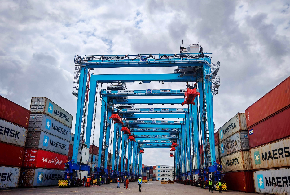 GENMA 10台45吨混动RTG交付东非客户，卓越履约能力持续赢得客户信赖(图2)