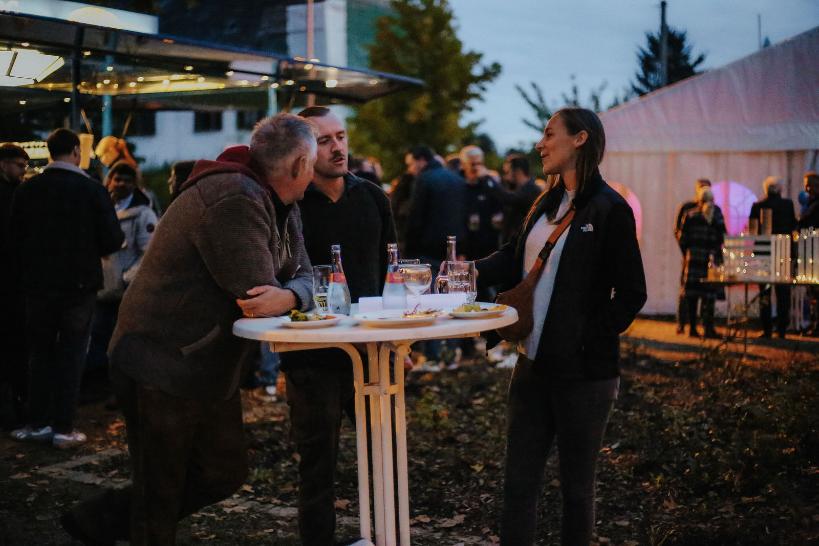 KOCH喜迎80周年庆典，伟德国际1946源于英国致贺共启新征程(图3)